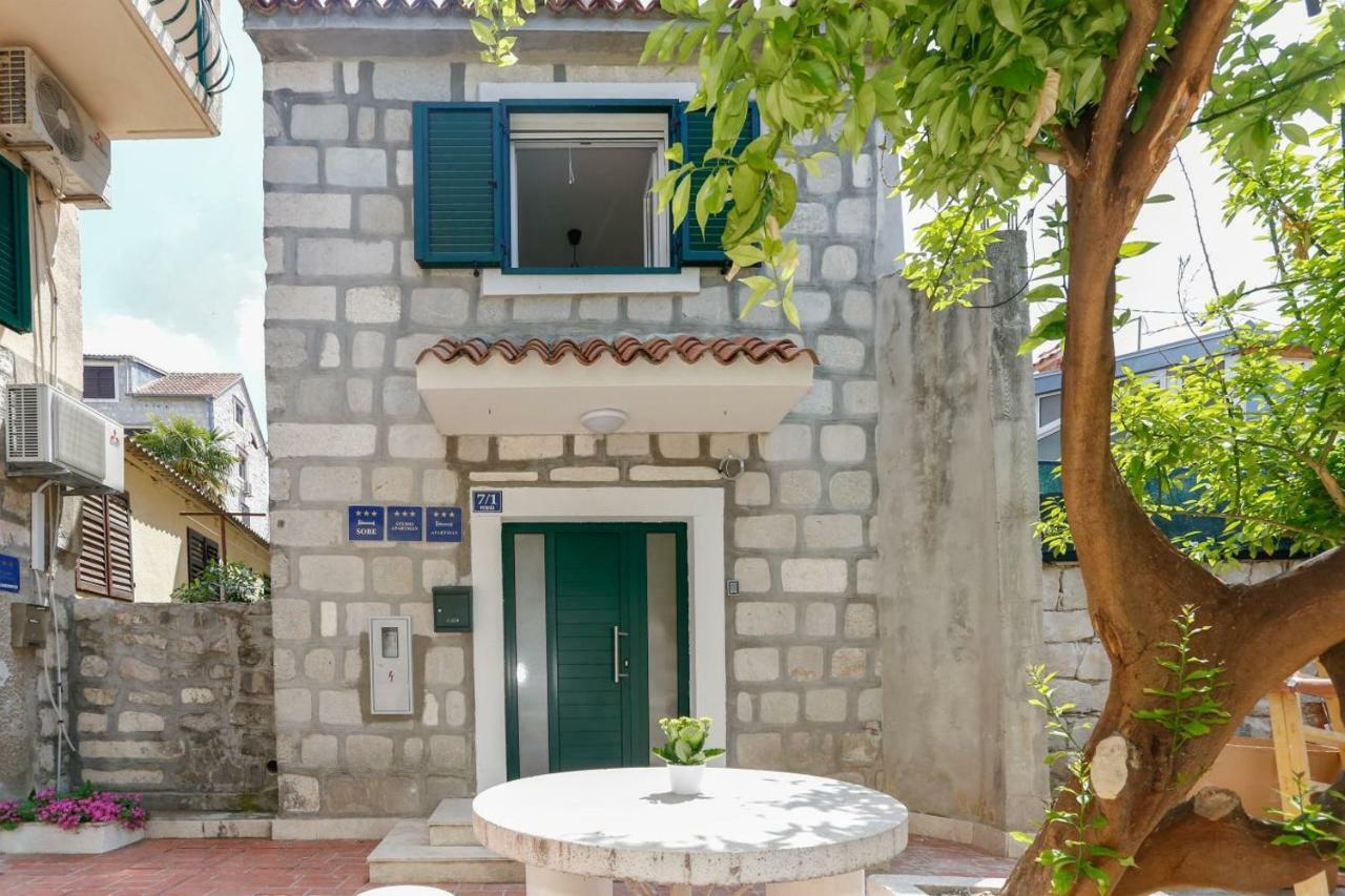 Apartments And Rooms Stone House スプリト エクステリア 写真